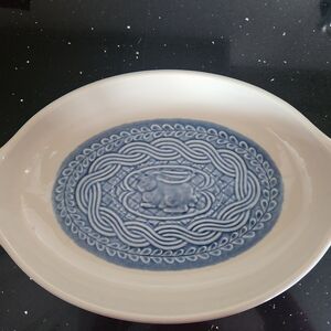 NWOT Blue and White Longaberger Cornflower Blue Oval Baker Rabbit casserole dish